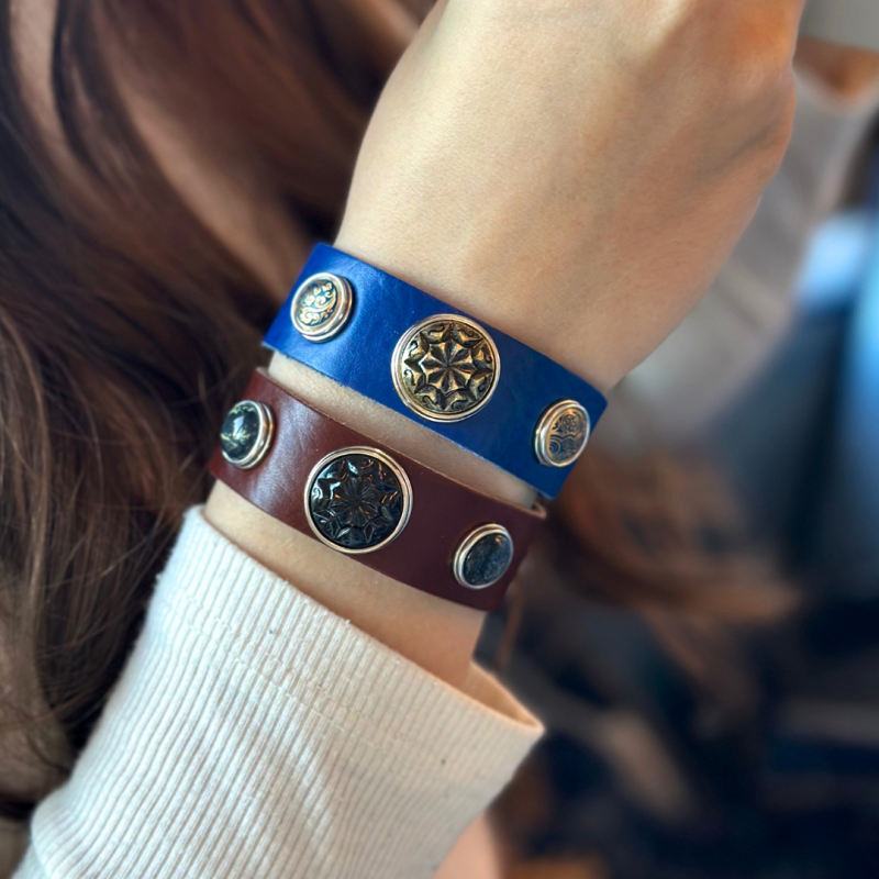 BRACELET DARK BLUE MIX!